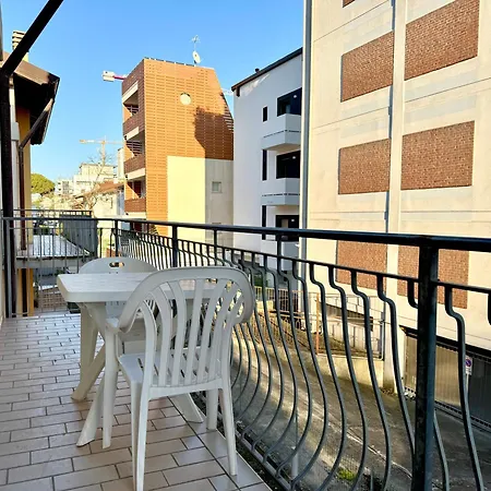 Carnelos Family - Carraro Immobiliare Апартаменты Лидо-ди-Езоло
